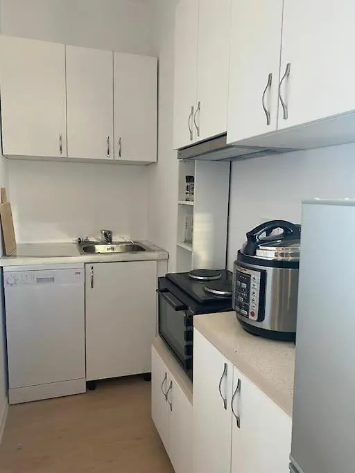 Elida Central Studio Apartment Tirana